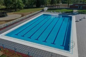 Gradski bazeni Beli Manastir - podloga oko bazena